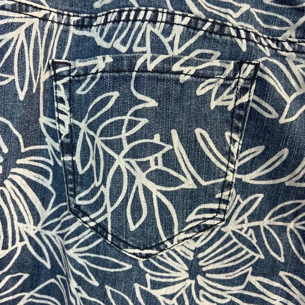 Lane Bryant Jean Shorts 20 Blue Floral Palm Leaf Cuffed Stretch Denim Womens New
